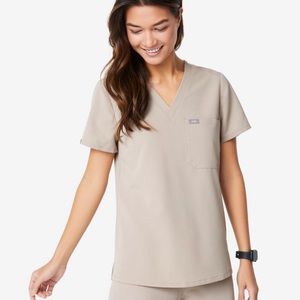 NWT Figs set scrubs Boulder casma and Zamora